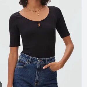 Everlane Rib Scoop Keyhole Top